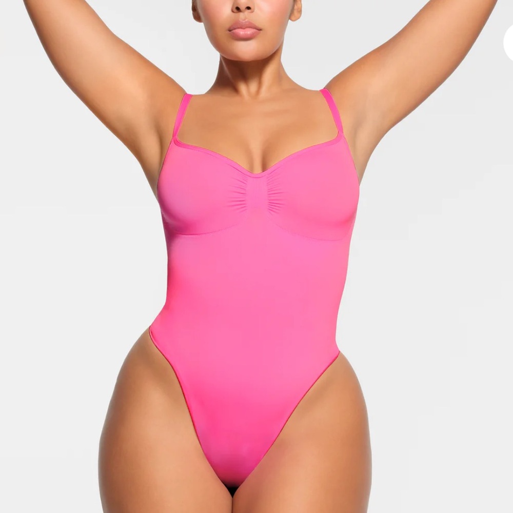 Skims Seamless Sculpt Thong Bodysuit